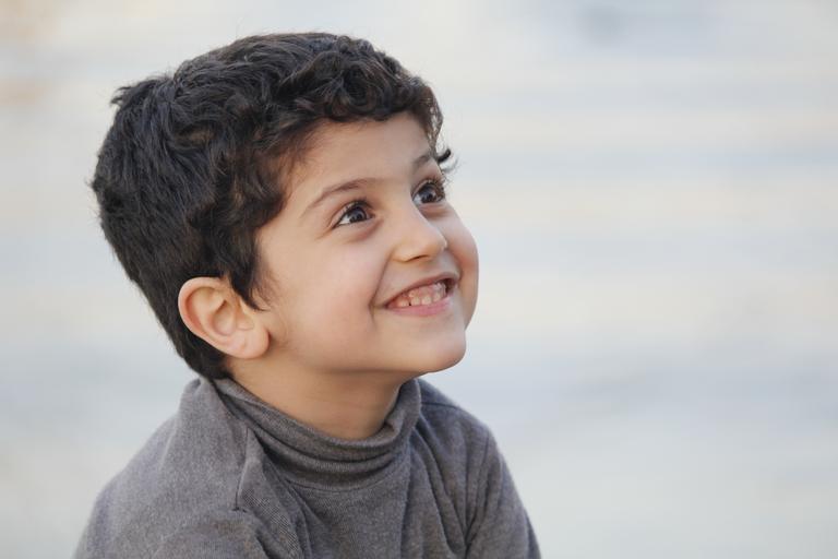 kid laugh iraq happy